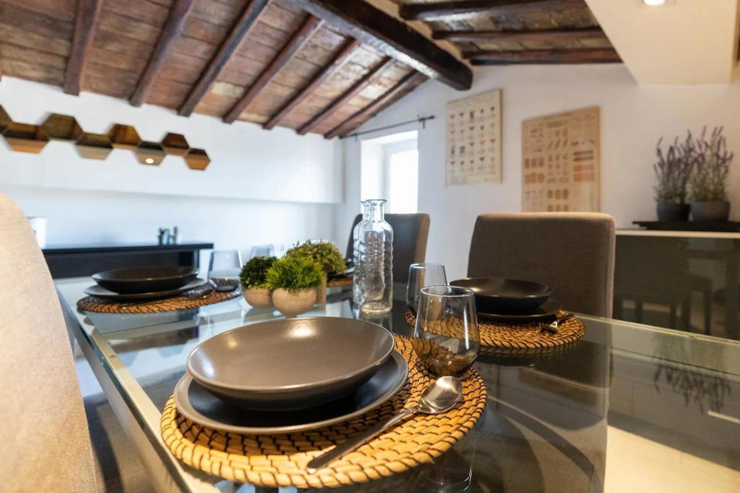 15 Min From Piazza Venezia Skyline Sanctuary In Trastevere Roma Exterior foto