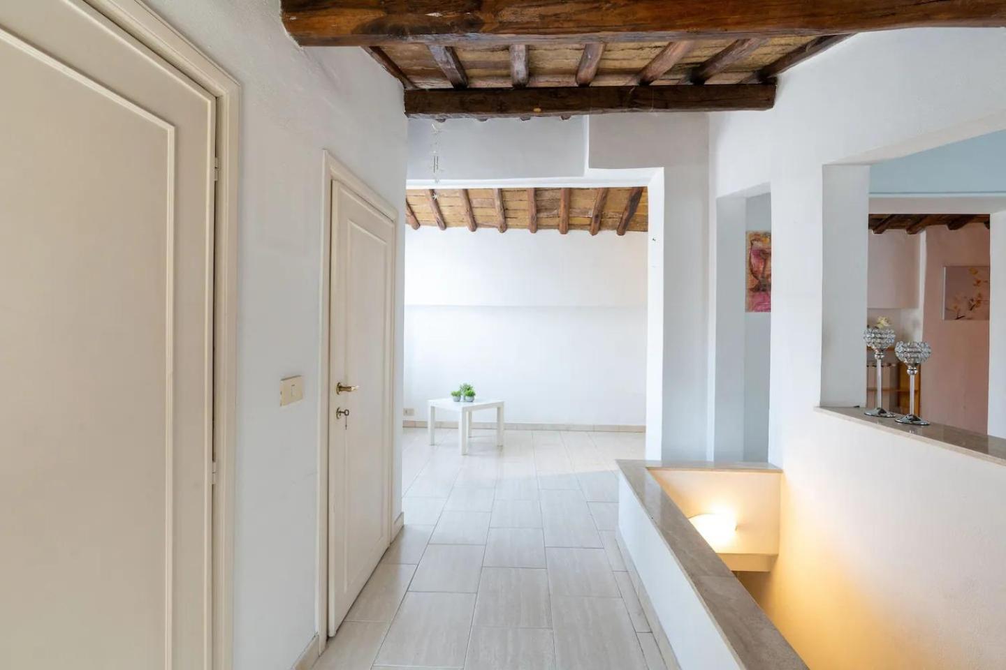 15 Min From Piazza Venezia Skyline Sanctuary In Trastevere Roma Exterior foto