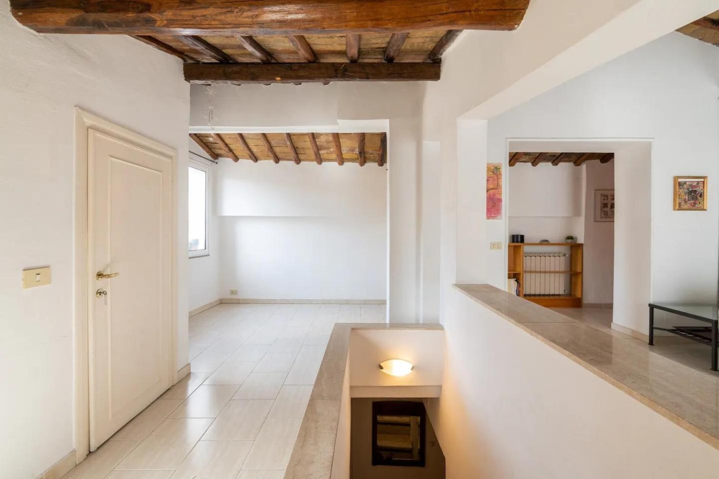15 Min From Piazza Venezia Skyline Sanctuary In Trastevere Roma Exterior foto